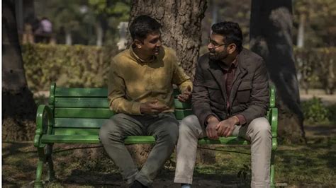 Indian gay couples begin legal battle for same